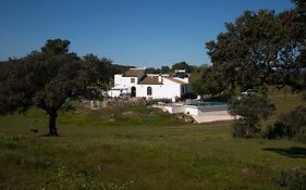 Casa De Vacaciones Casa Cortijo En Dehesa Sierra Leon